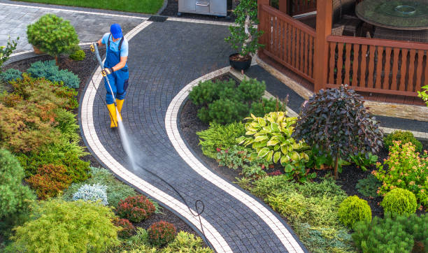 Why Choose Our Certified Pressure Washing Experts for Your Project Needs in Bassett, VA?